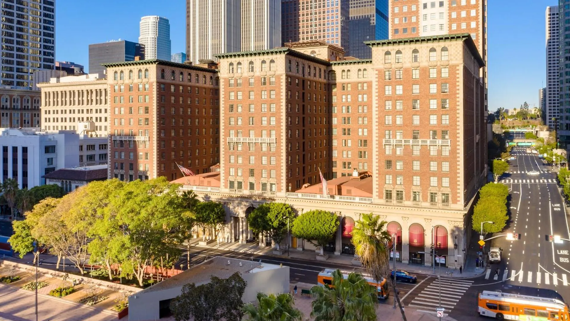 4 Romantische Hotels nahe den La Brea Tar Pits in LA