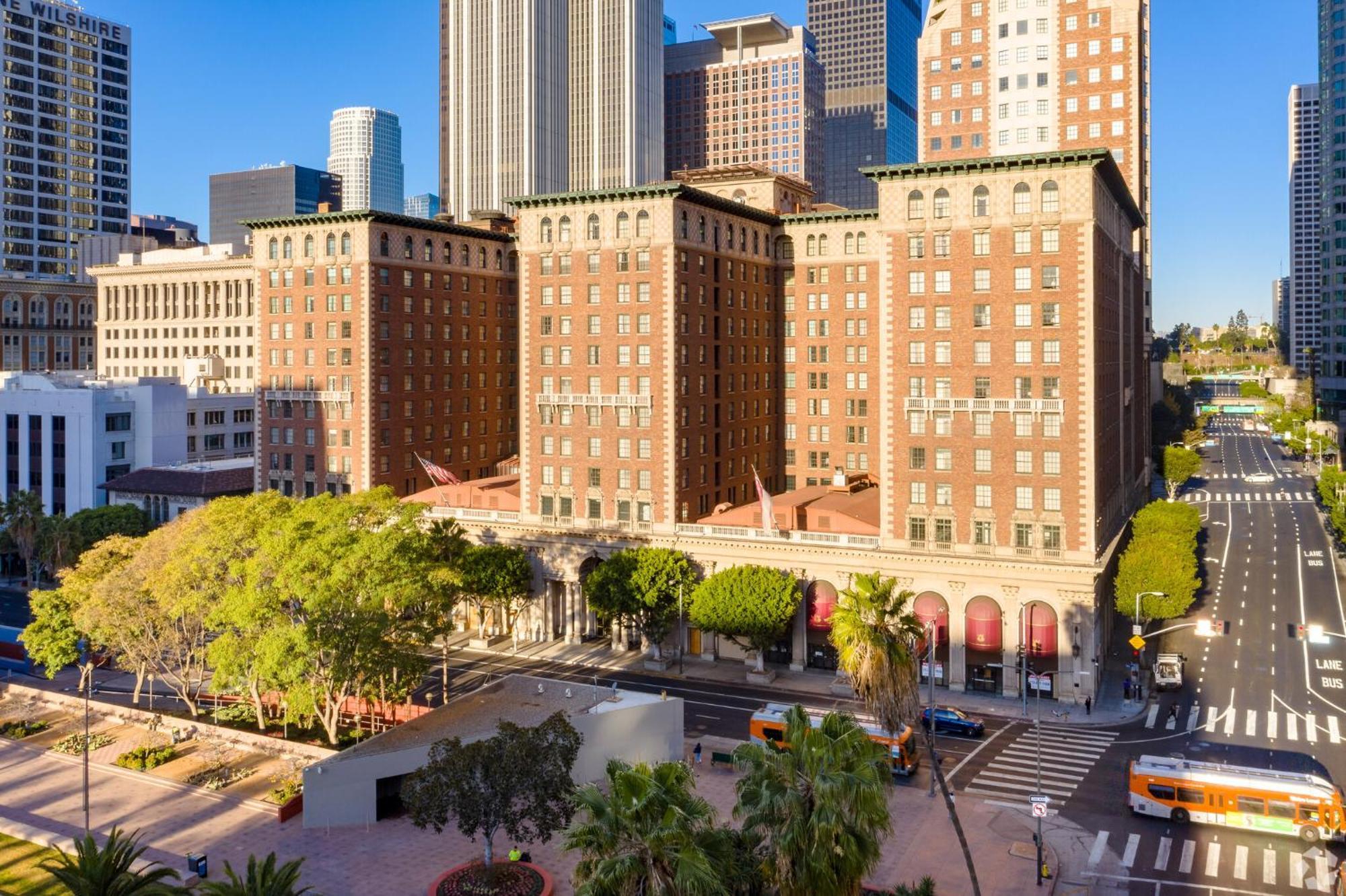4 Romantische Hotels nahe den La Brea Tar Pits in LA